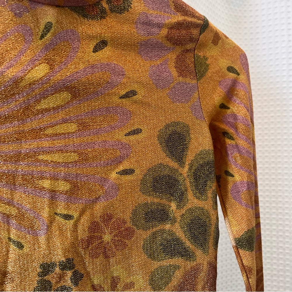 Farm Rio Shiny Cropped Blouse - Picture 7 of 7